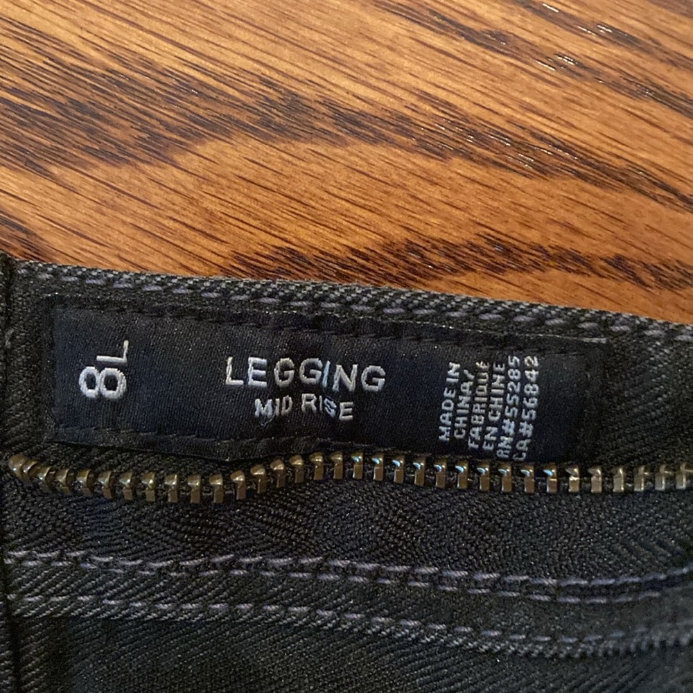 Express Stylish Reversible Black/Patterned Jeans - image 4